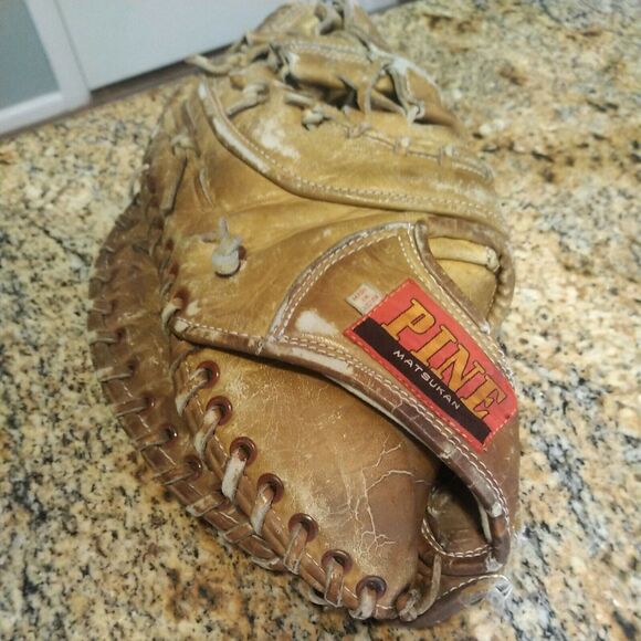 RARE OLD PINE A400 FIRST BASE PROFESSIONAL MODEL BASEBALL GLOVE Left Hand Throw - Picture 1 of 12